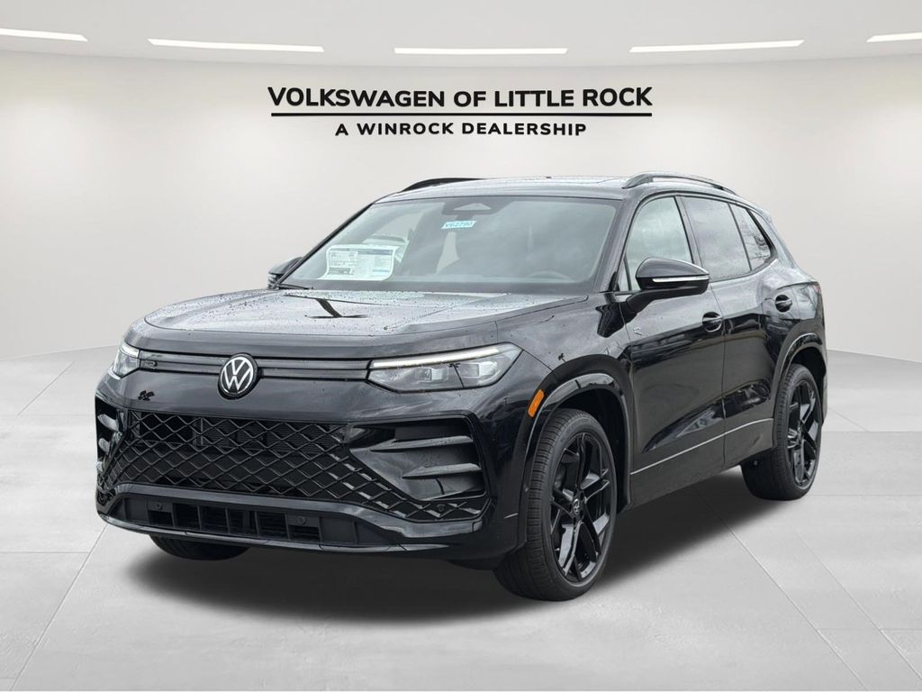 2026 Volkswagen Tiguan 2.0T SE R-Line Black's photo