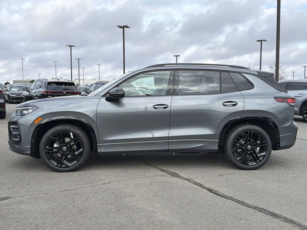 New 2026 Volkswagen Tiguan 2.0T SE R-Line Black SUV