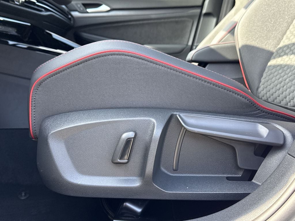 2026 Volkswagen Golf GTI SE - Photo 22
