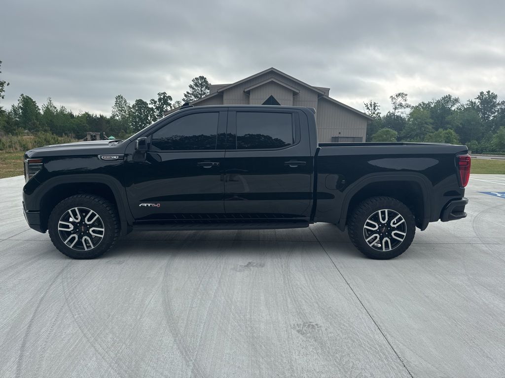 Used 2024 GMC Sierra 1500 AT4 with VIN 3GTUUEEL5RG408105 for sale in Little Rock