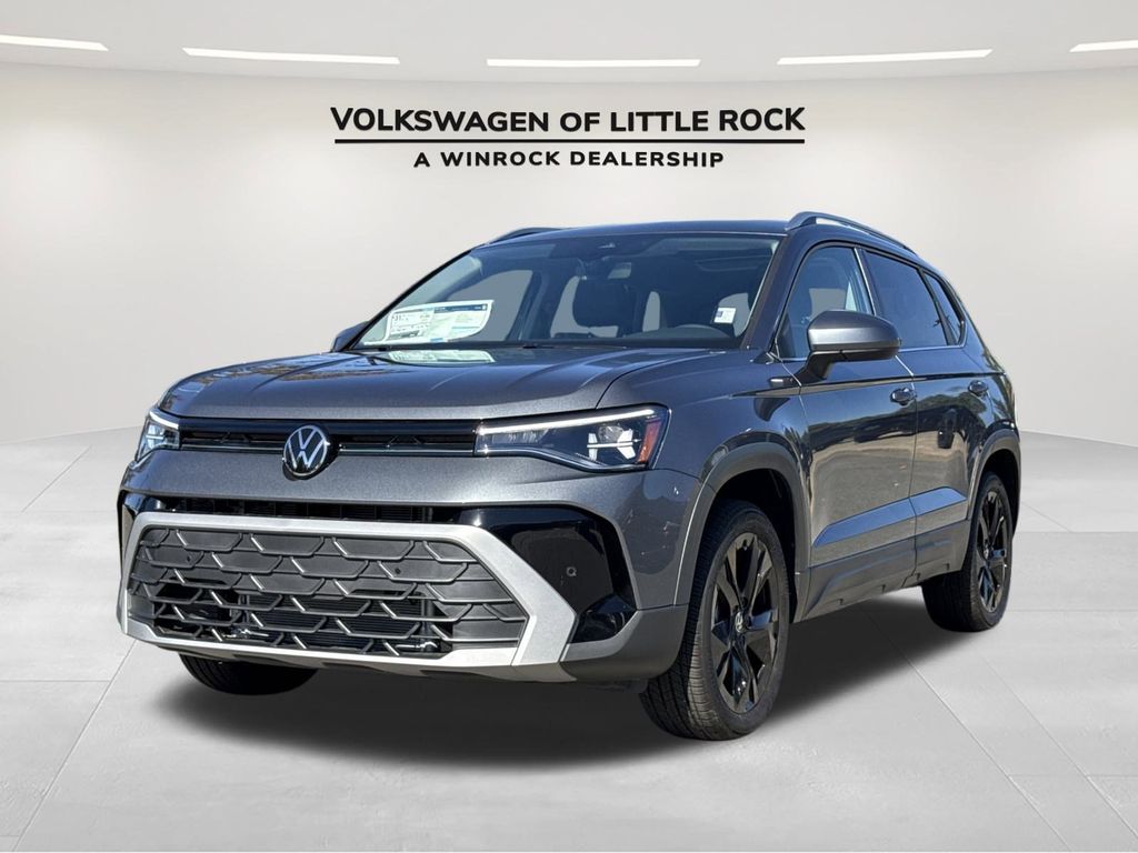 2025 Volkswagen Taos SE's photo