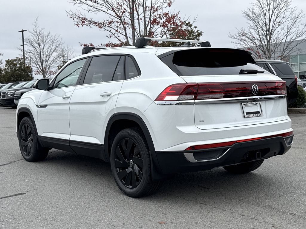 New 2026 Volkswagen Atlas Cross Sport 2.0T SE w/Technology SUV