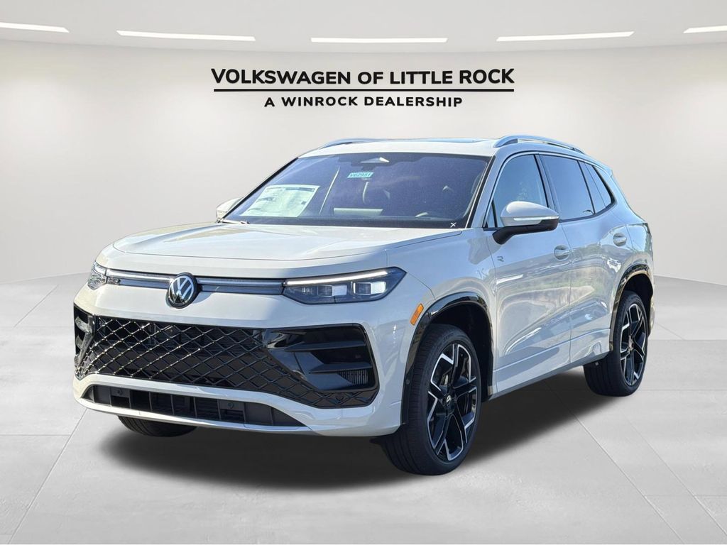2026 Volkswagen Tiguan 2.0T SEL R-Line Turbo 4Motion's photo