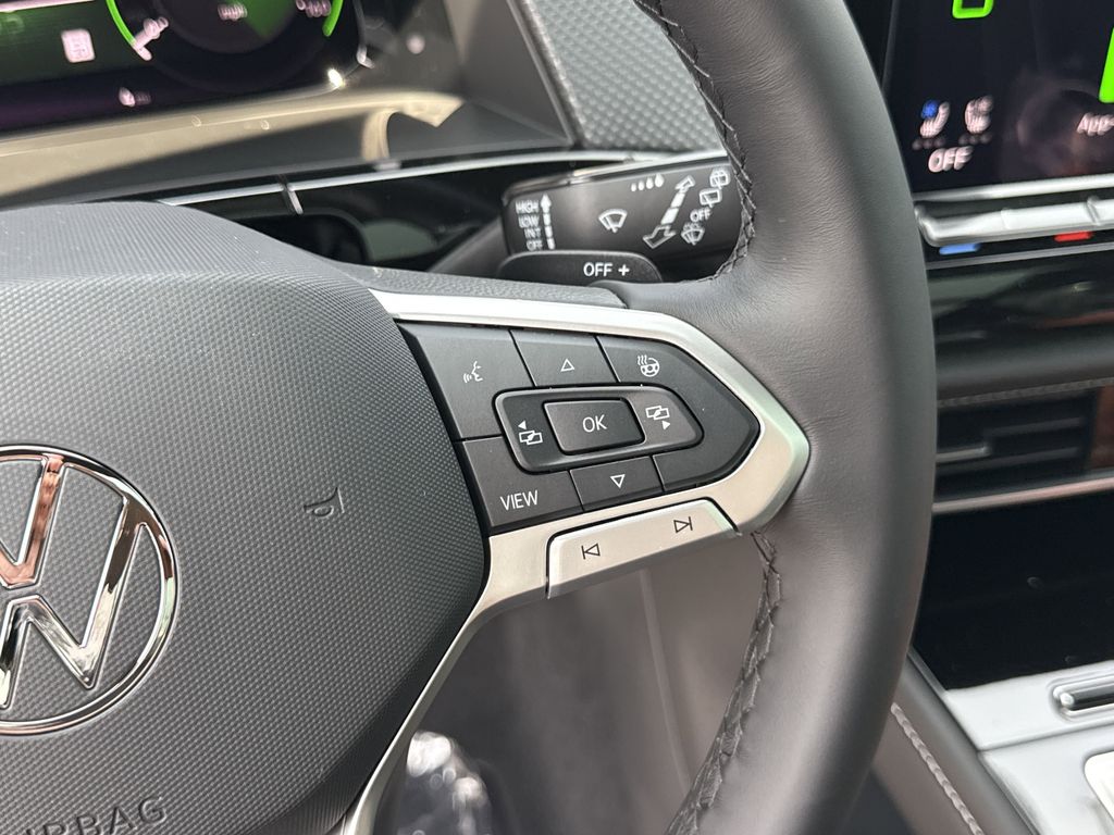 2025 Volkswagen Atlas Cross Sport SEL Premium R-LINE - Photo 26