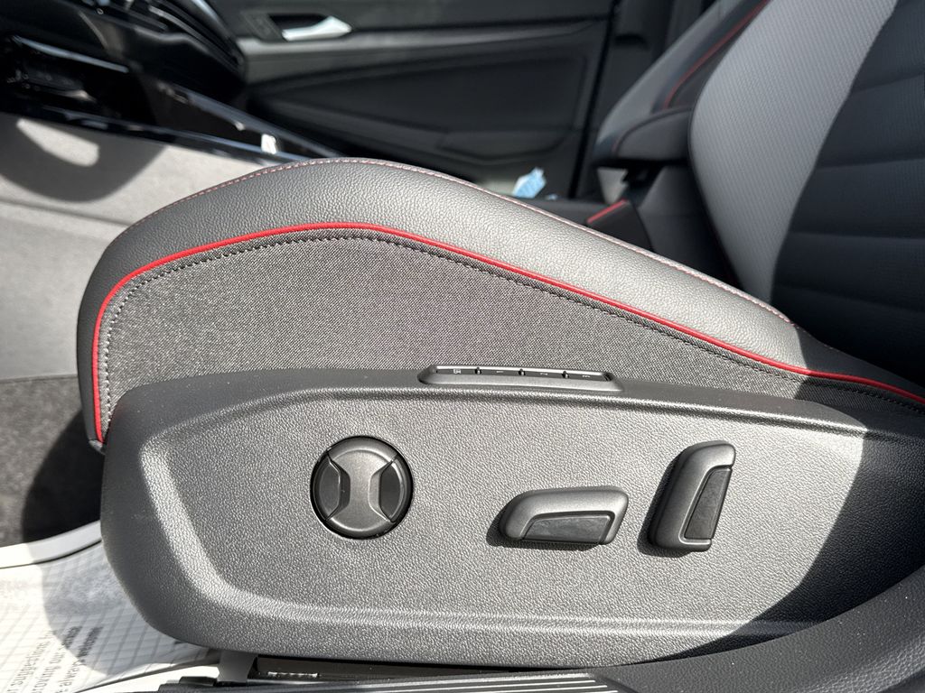 2026 Volkswagen Golf GTI SE - Photo 21