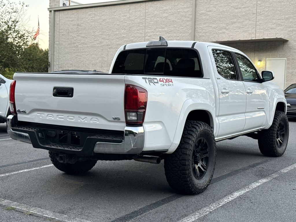 2019 Toyota Tacoma SR5 V6 photo 4