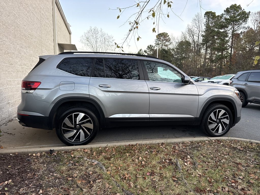 2024 Volkswagen Atlas SE Technology photo 4
