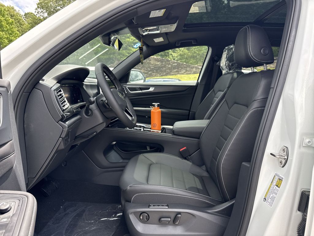 2025 Volkswagen Atlas Cross Sport SEL - Photo 11