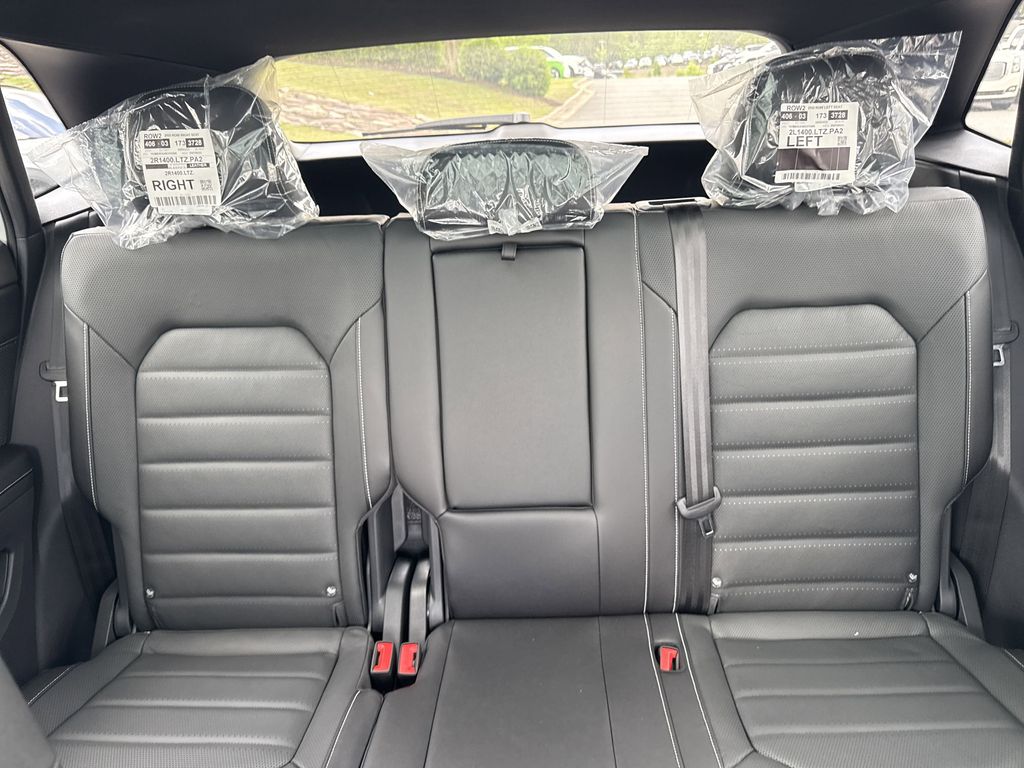 2025 Volkswagen Atlas Cross Sport SEL - Photo 31