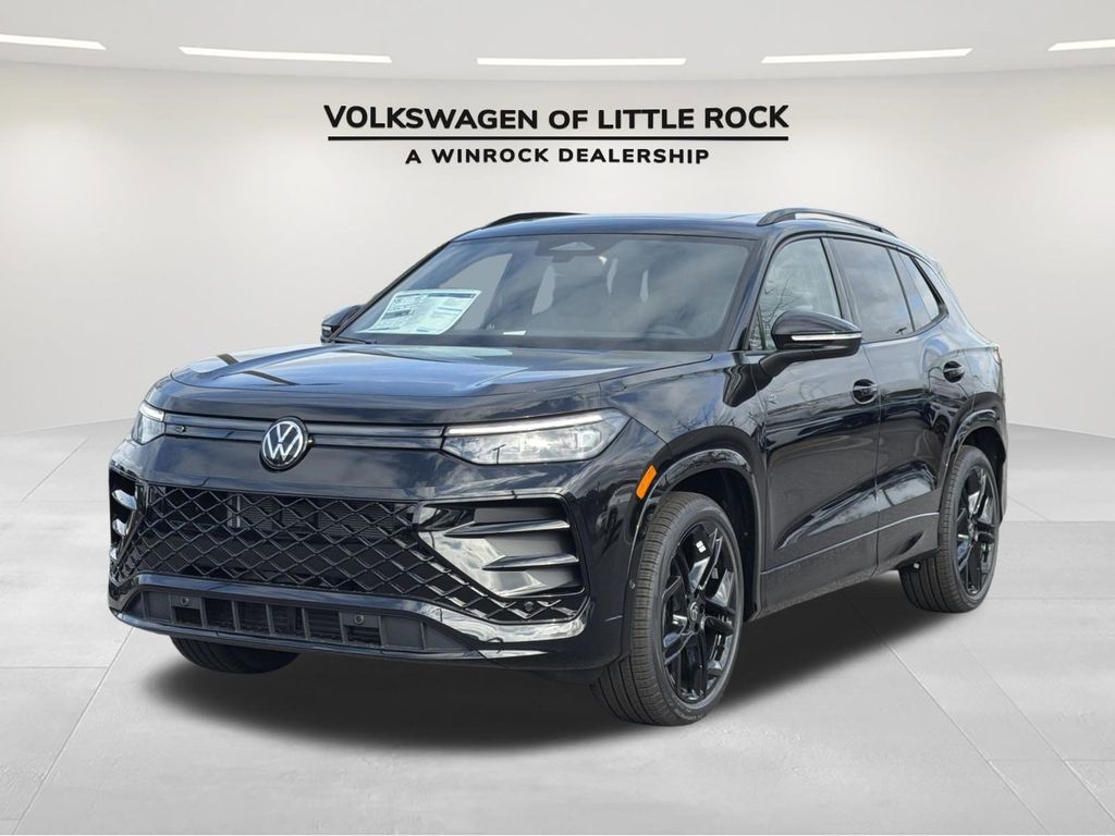 2026 Volkswagen Tiguan 2.0T SE R-Line Black's photo