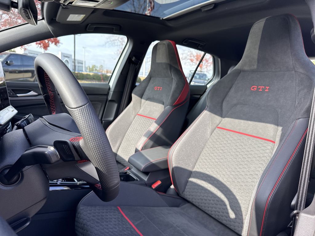 2026 Volkswagen Golf GTI SE - Photo 12