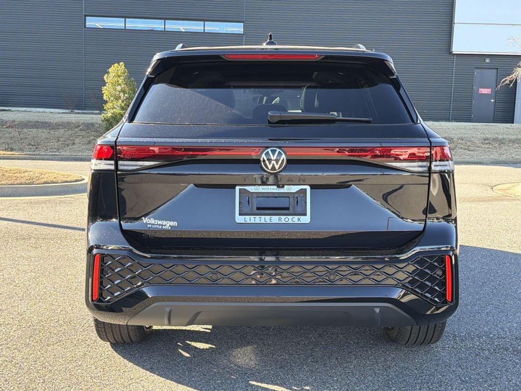 New 2026 Volkswagen Tiguan 2.0T SE R-Line Black SUV