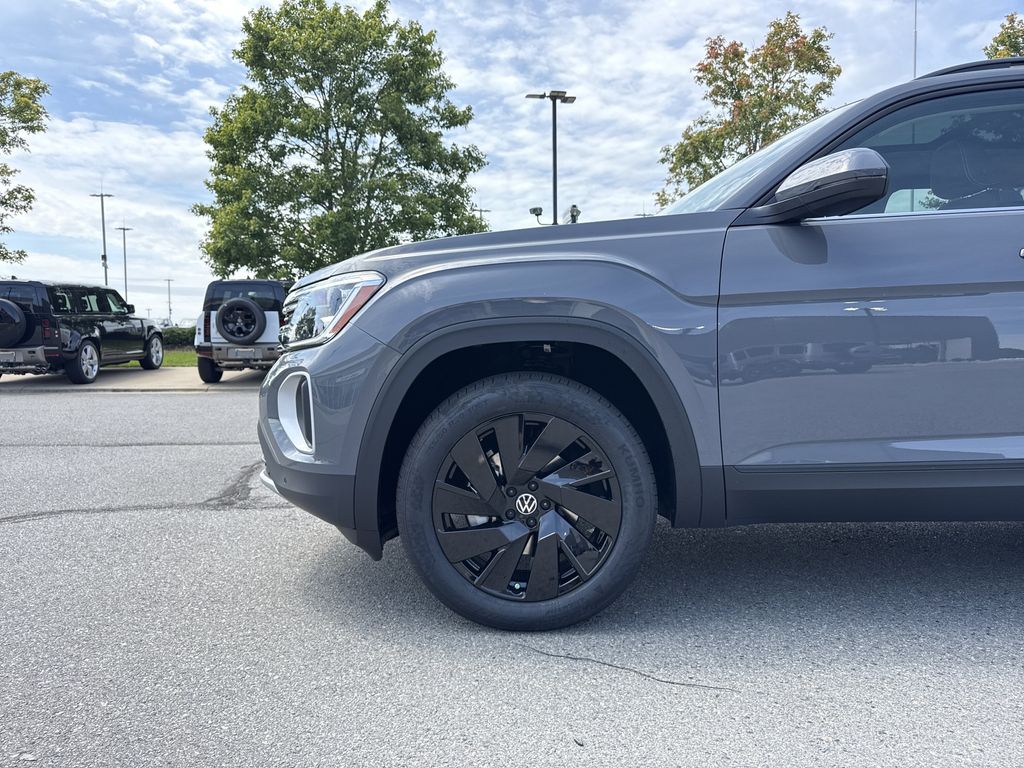 2026 Volkswagen Atlas SE w/Tech - Photo 9