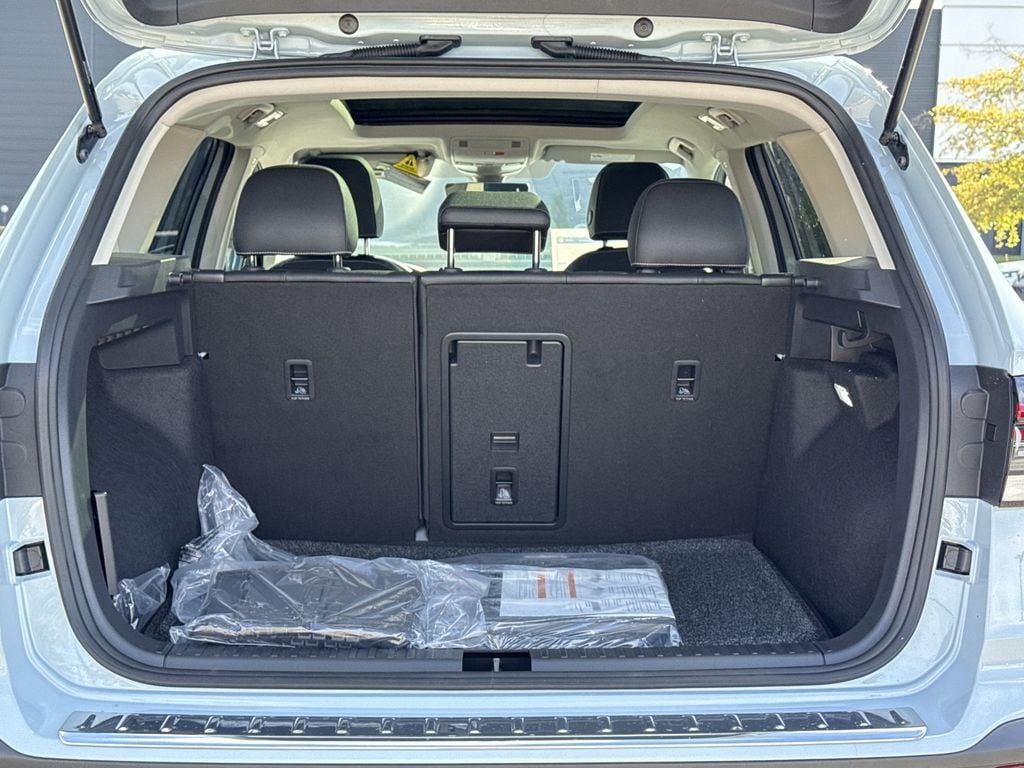 2026 Volkswagen Taos SEL - Photo 16
