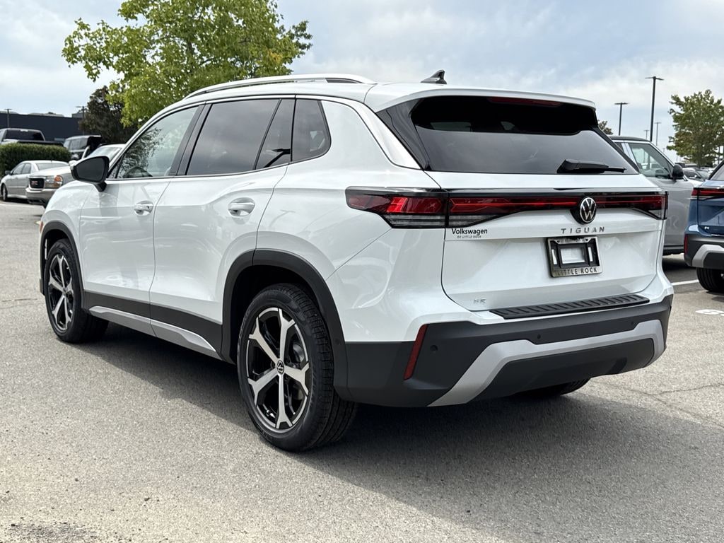 New 2025 Volkswagen Tiguan 2.0T SE SUV