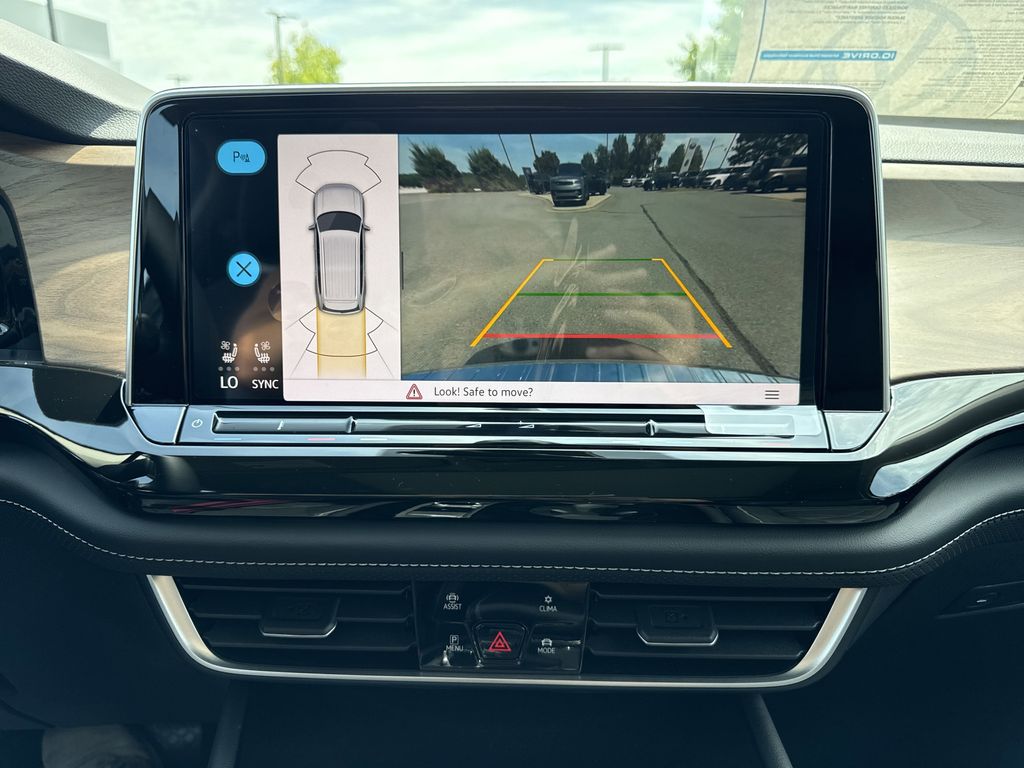 2026 Volkswagen Atlas SE w/Tech - Photo 32