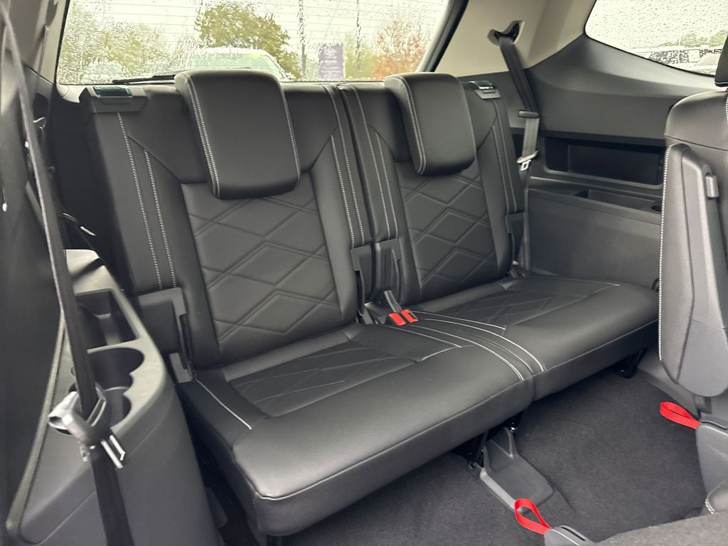 2026 Volkswagen Atlas SE w/Tech - Photo 18