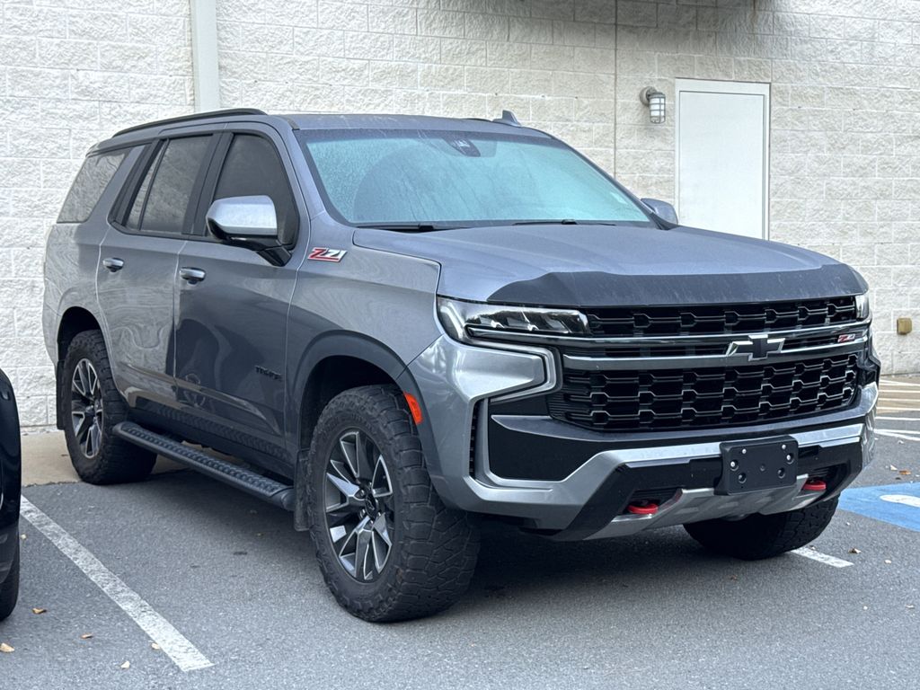 2021 Chevrolet Tahoe Z71 photo 2