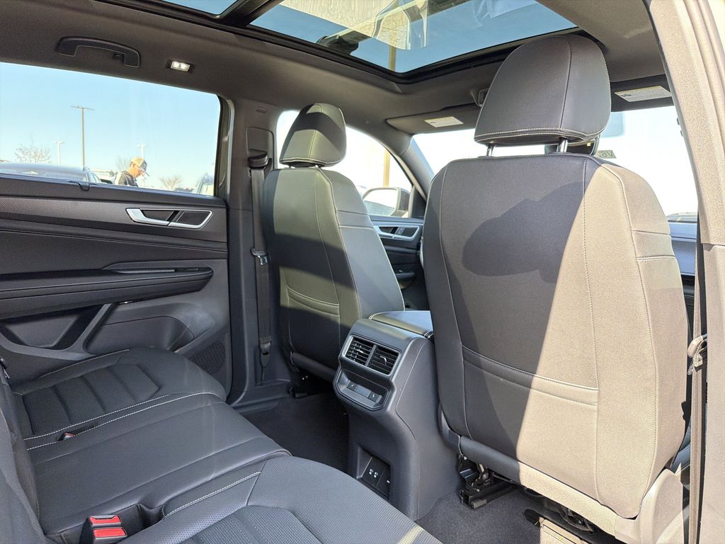2026 Volkswagen Atlas Cross Sport SEL R-LINE - Photo 18