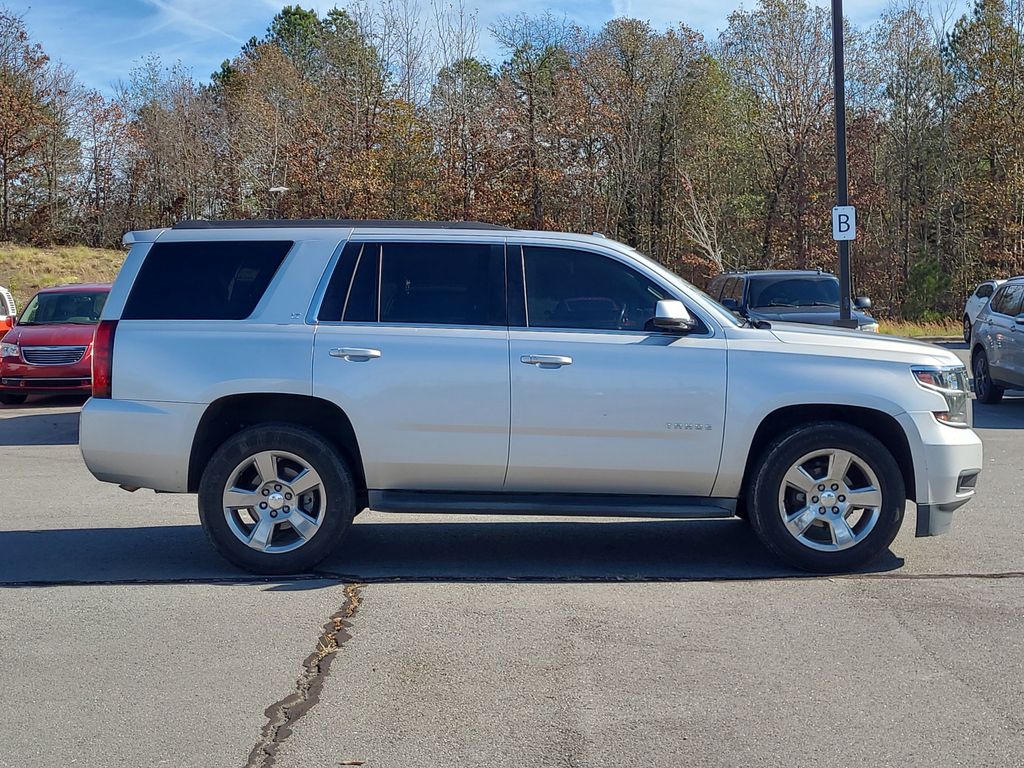 2016 Chevrolet Tahoe LT photo 2