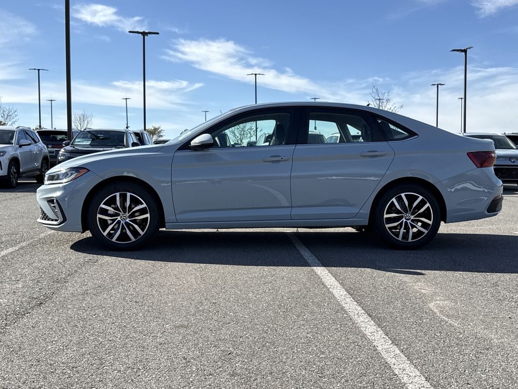 New 2026 Volkswagen Jetta 1.5T SE Sedan