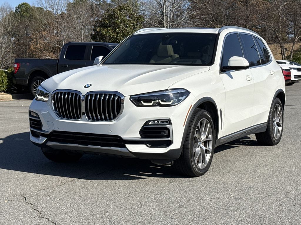 2021 BMW X5 40i's photo
