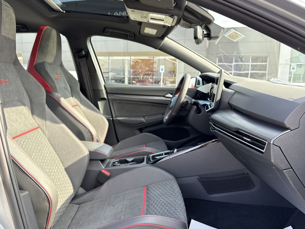 2026 Volkswagen Golf GTI SE - Photo 18