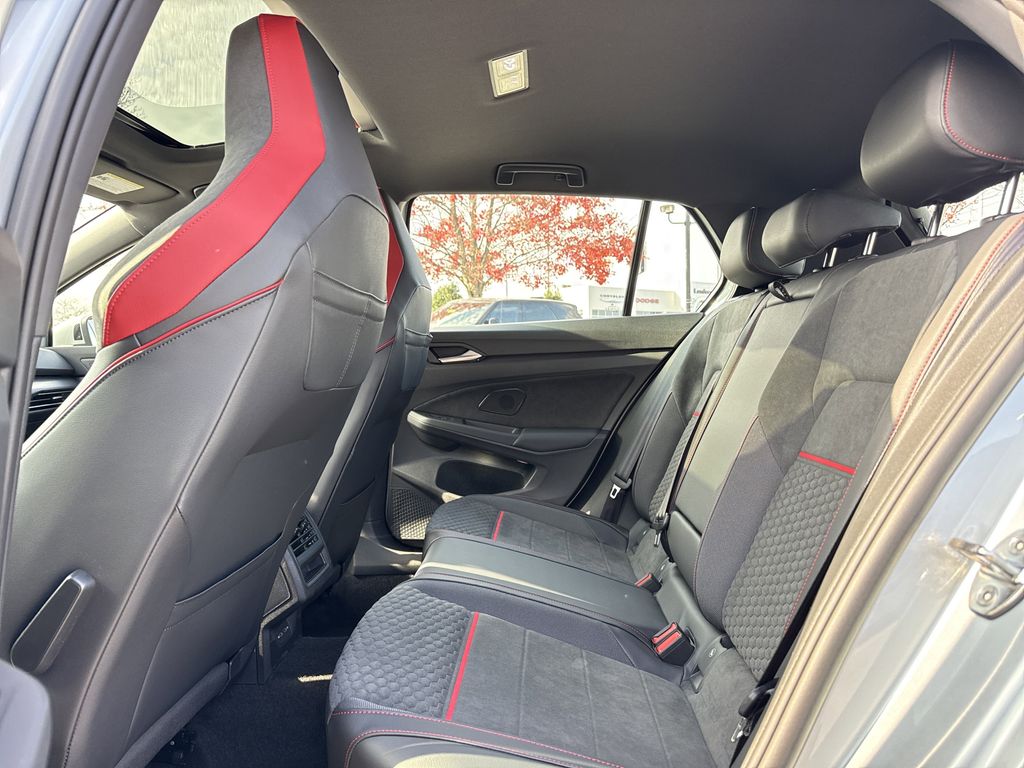 2026 Volkswagen Golf GTI SE - Photo 13