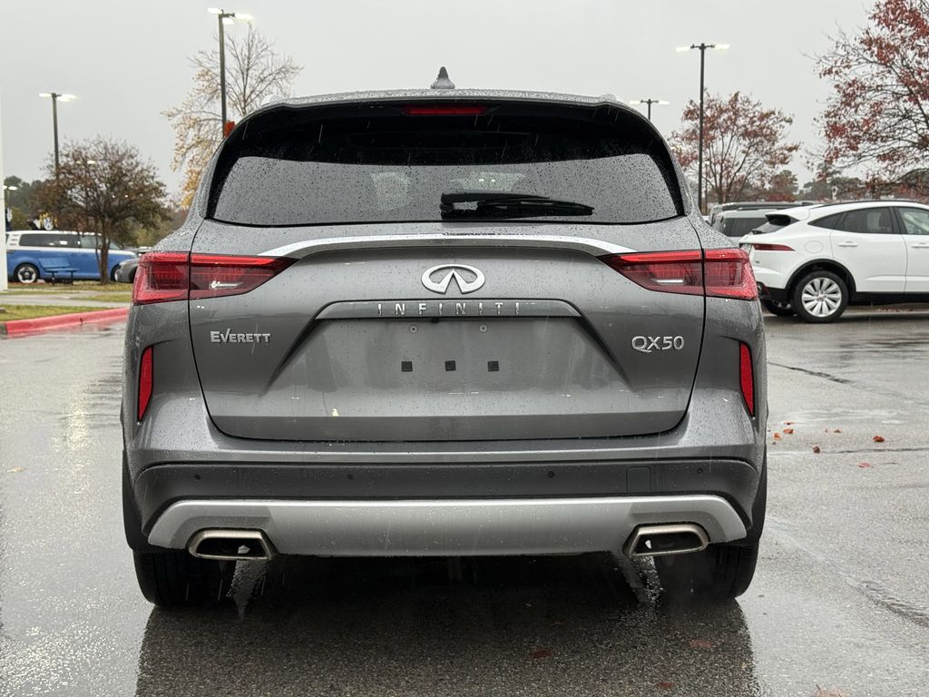 2020 Infiniti QX50 Luxe photo 3