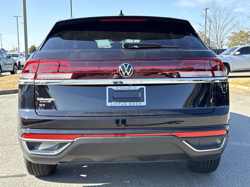 New 2026 Volkswagen Atlas Cross Sport 2.0T SE SUV