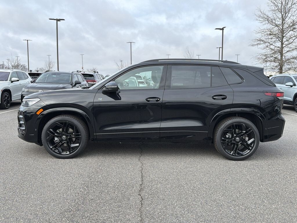 New 2026 Volkswagen Tiguan 2.0T SE R-Line Black SUV