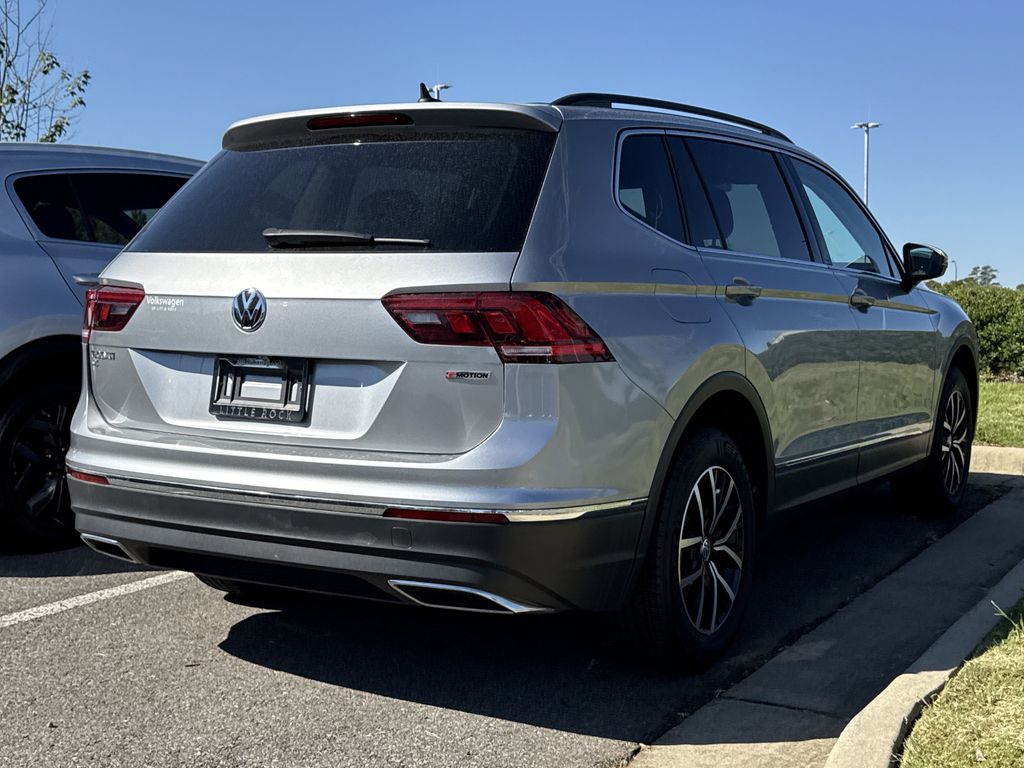 2021 Volkswagen Tiguan SE photo 4