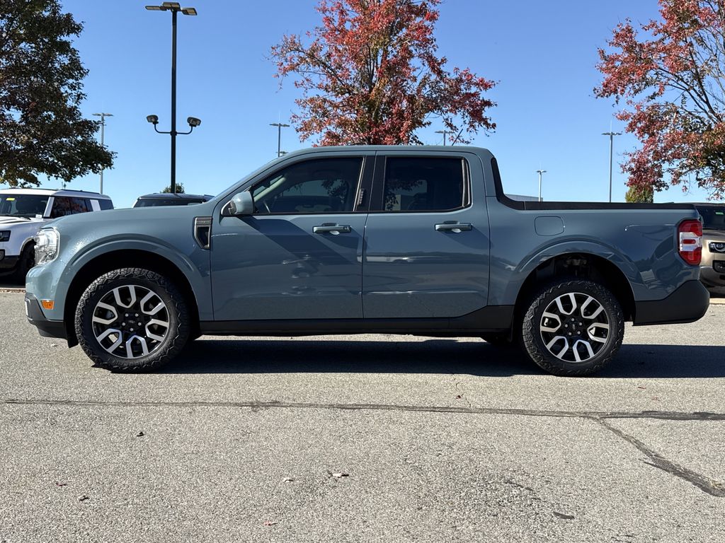 2022 Ford Maverick Lariat photo 2