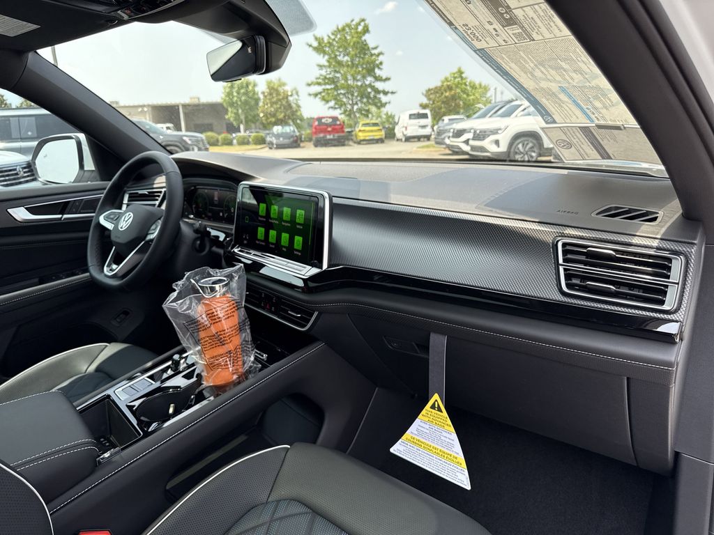 2025 Volkswagen Atlas Cross Sport SEL Premium R-LINE - Photo 19