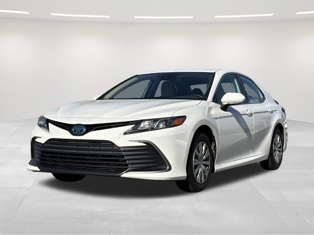2022 Toyota Camry LE