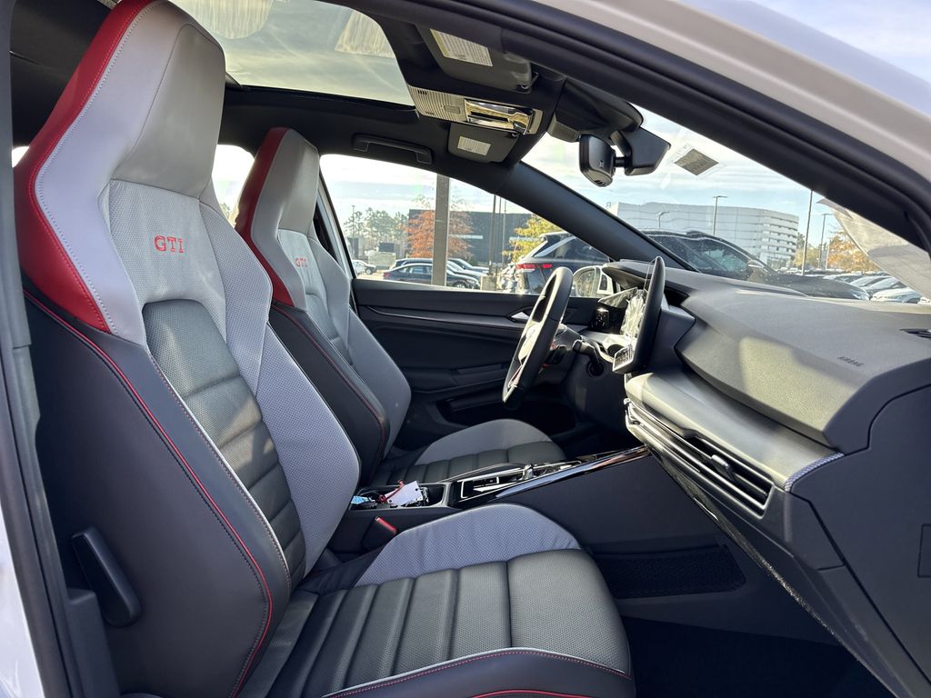 2026 Volkswagen Golf GTI SE - Photo 19