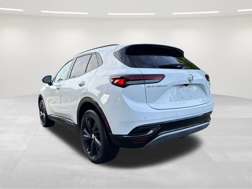 2021 Buick Envision Essence photo 3