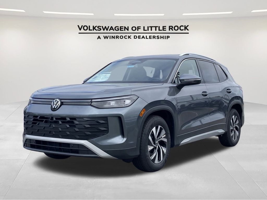2025 Volkswagen Tiguan S's photo
