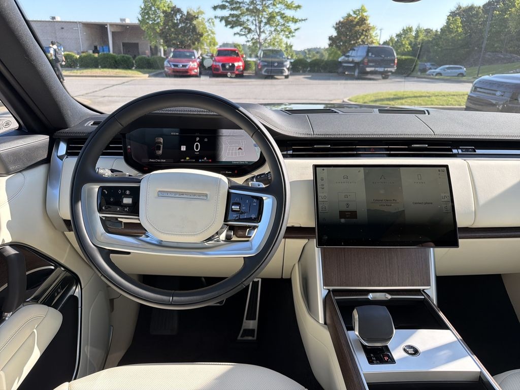 New 2026 Land Rover Range Rover SE SUV