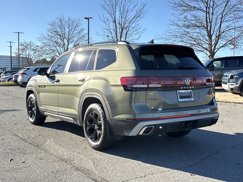 2025 Volkswagen Atlas Peak Edition SE Technology photo 2