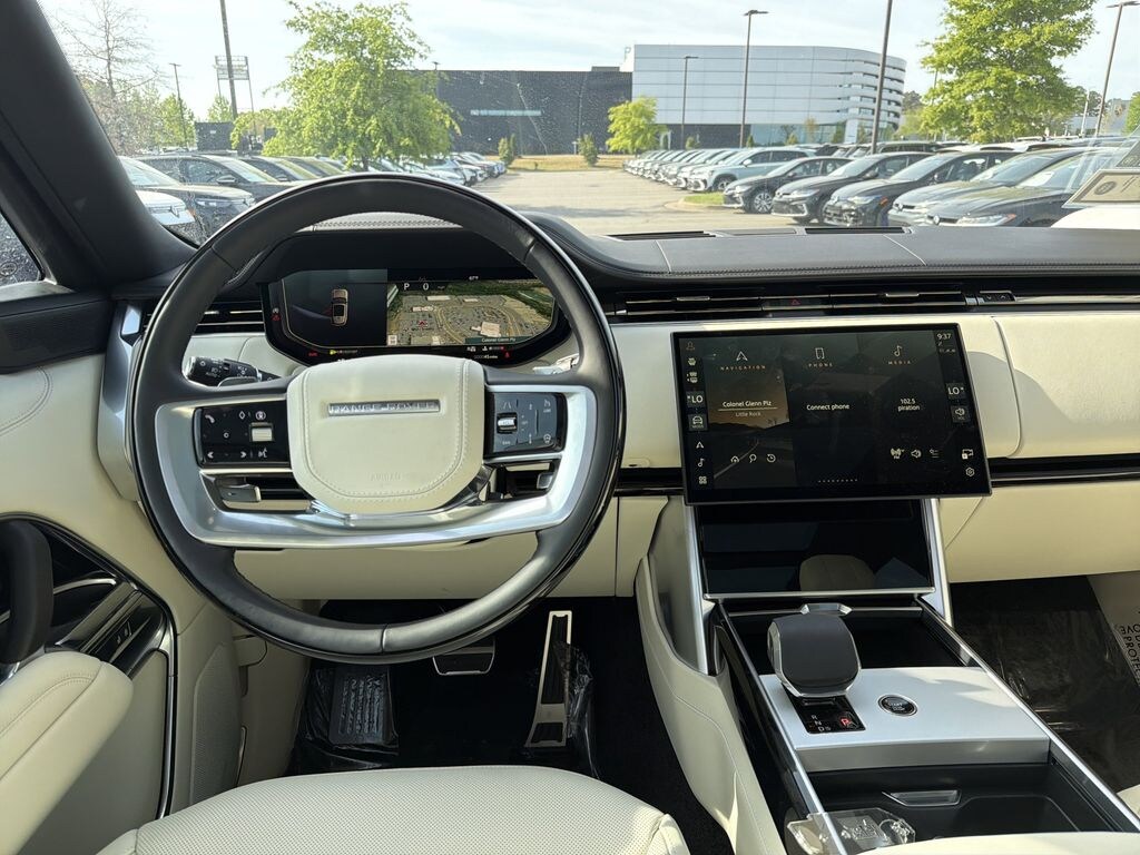 New 2026 Land Rover Range Rover SE SUV