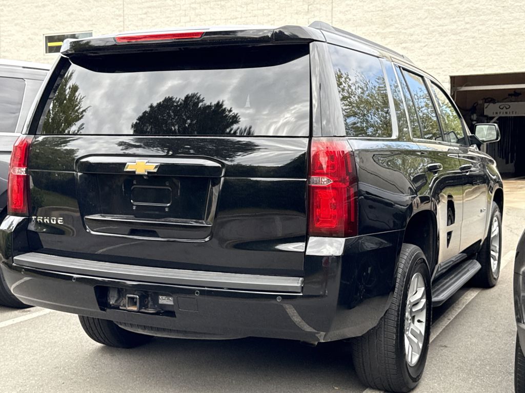2019 Chevrolet Tahoe LT photo 4