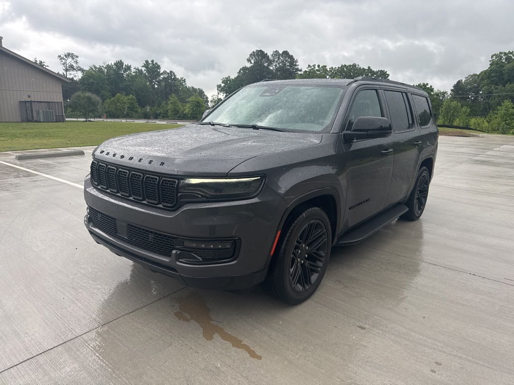 2023 Jeep Wagoneer Series II Carbide 4WD's photo