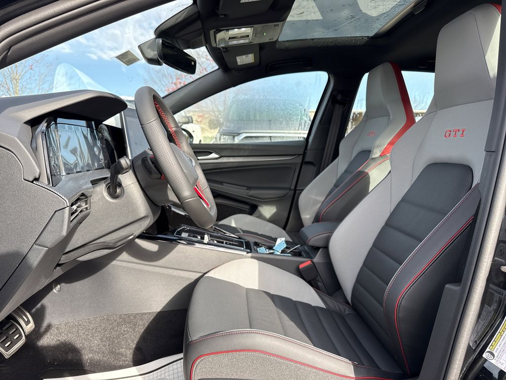 2026 Volkswagen Golf GTI SE - Photo 11