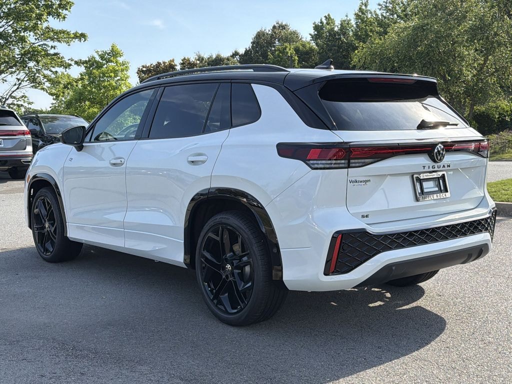 New 2026 Volkswagen Tiguan 2.0T SE R-Line Black SUV