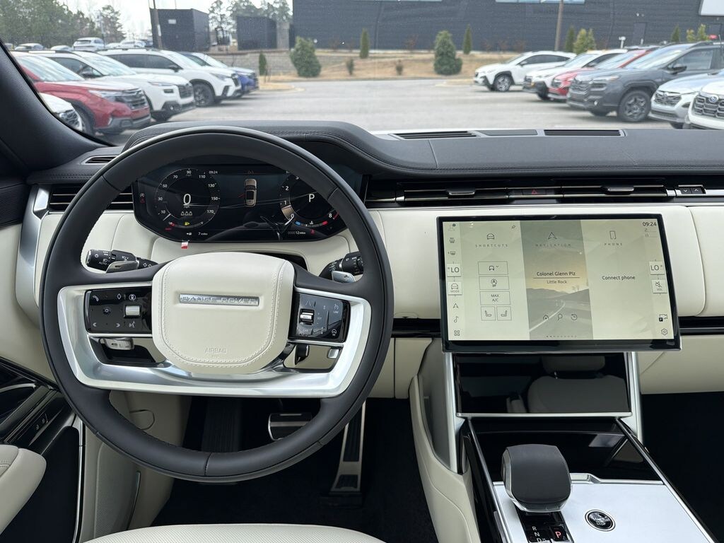 New 2026 Land Rover Range Rover SE SUV