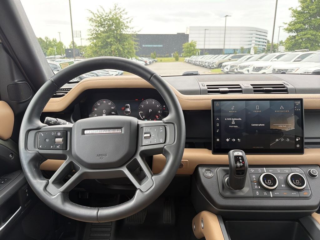 Used 2025 Land Rover Defender 110 X-Dynamic SE SUV