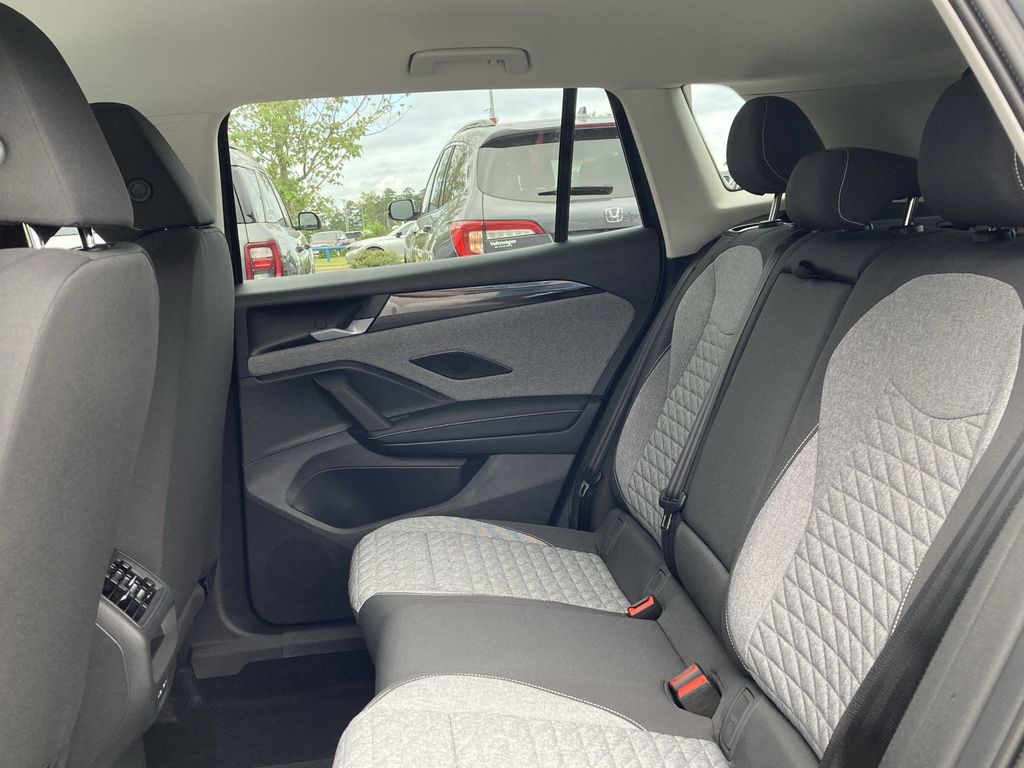 2025 Volkswagen Tiguan S - Photo 13
