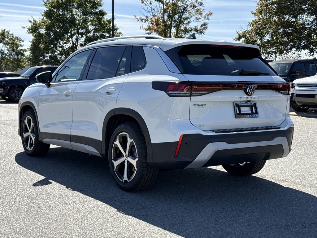 2026 Volkswagen Tiguan SE photo 2