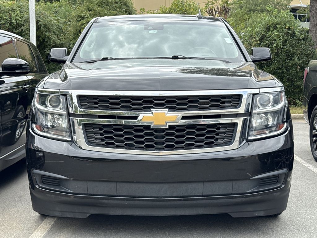 2019 Chevrolet Tahoe LT photo 2